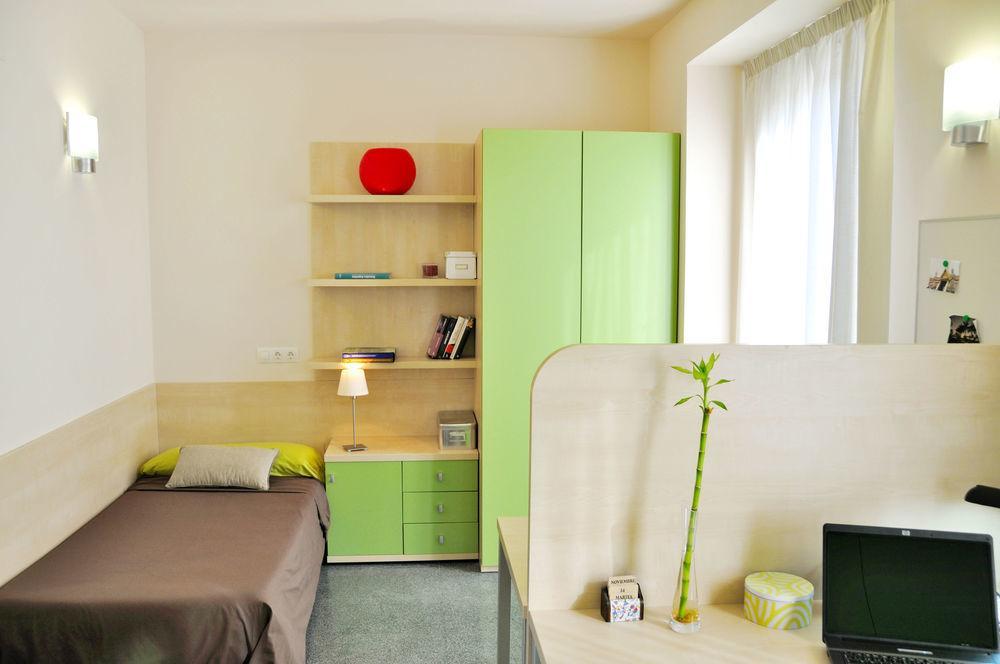 ולנסיה Residencia Universitaria Resa Damia Bonet מראה חיצוני תמונה