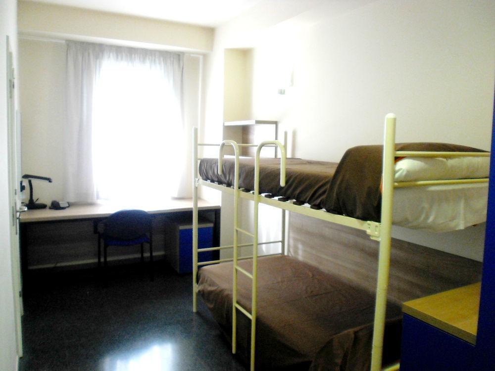 ולנסיה Residencia Universitaria Resa Damia Bonet מראה חיצוני תמונה