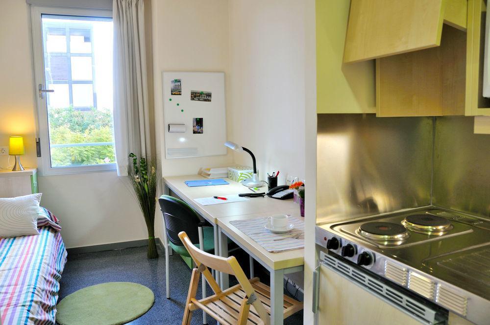 ולנסיה Residencia Universitaria Resa Damia Bonet מראה חיצוני תמונה
