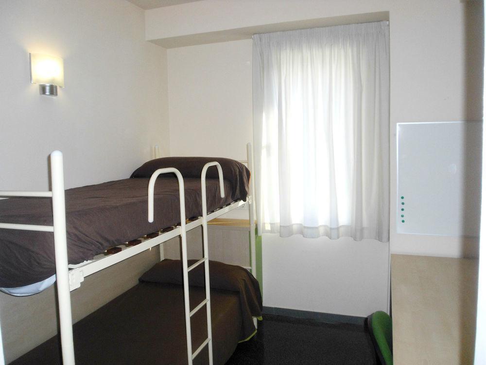 ולנסיה Residencia Universitaria Resa Damia Bonet מראה חיצוני תמונה