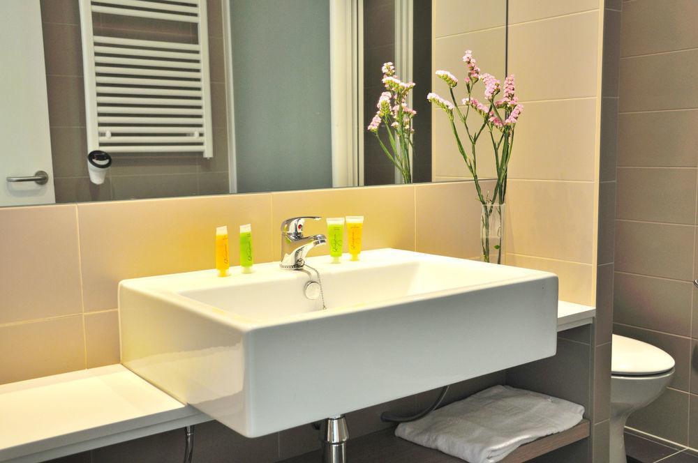 ולנסיה Residencia Universitaria Resa Damia Bonet מראה חיצוני תמונה