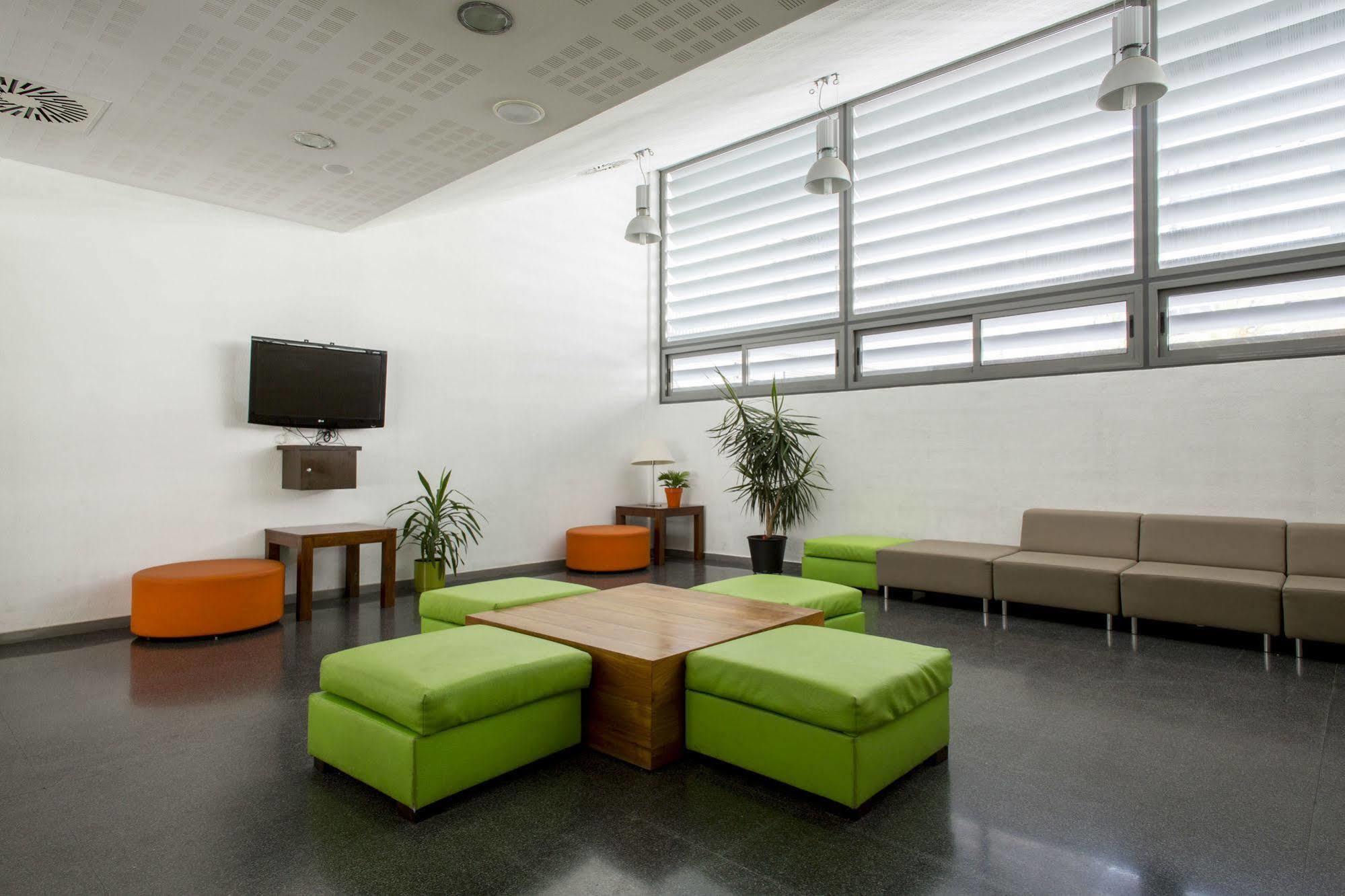 ולנסיה Residencia Universitaria Resa Damia Bonet מראה חיצוני תמונה