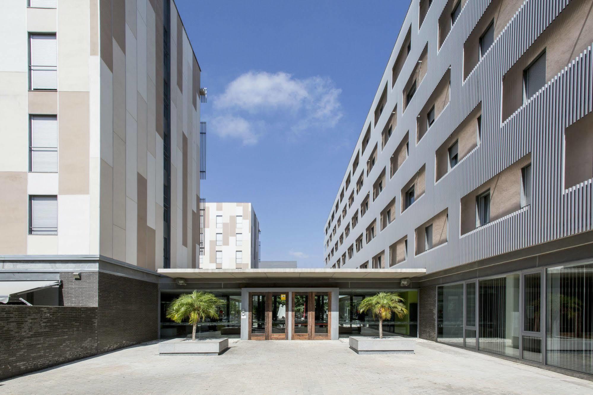 ולנסיה Residencia Universitaria Resa Damia Bonet מראה חיצוני תמונה